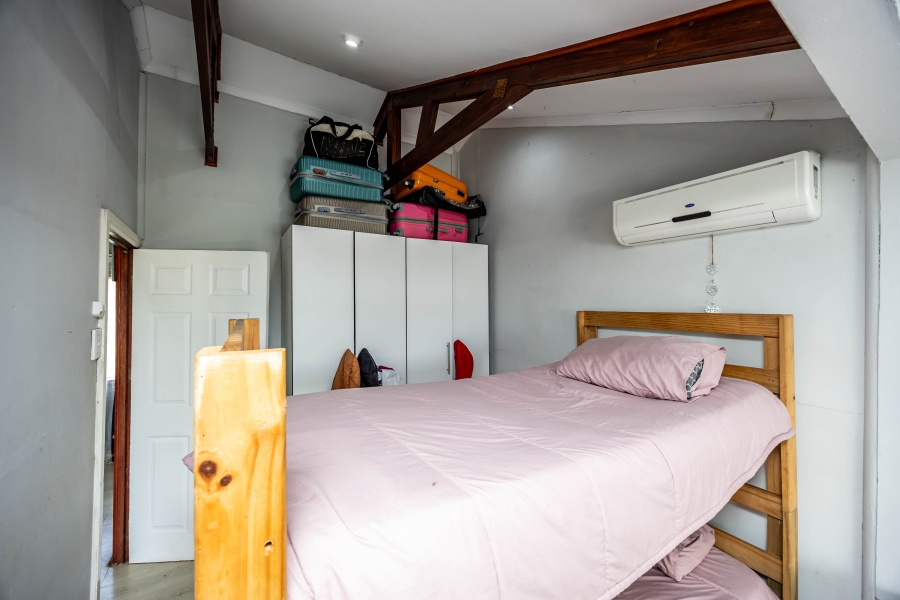 6 Bedroom Property for Sale in Kaysers Beach Eastern Cape